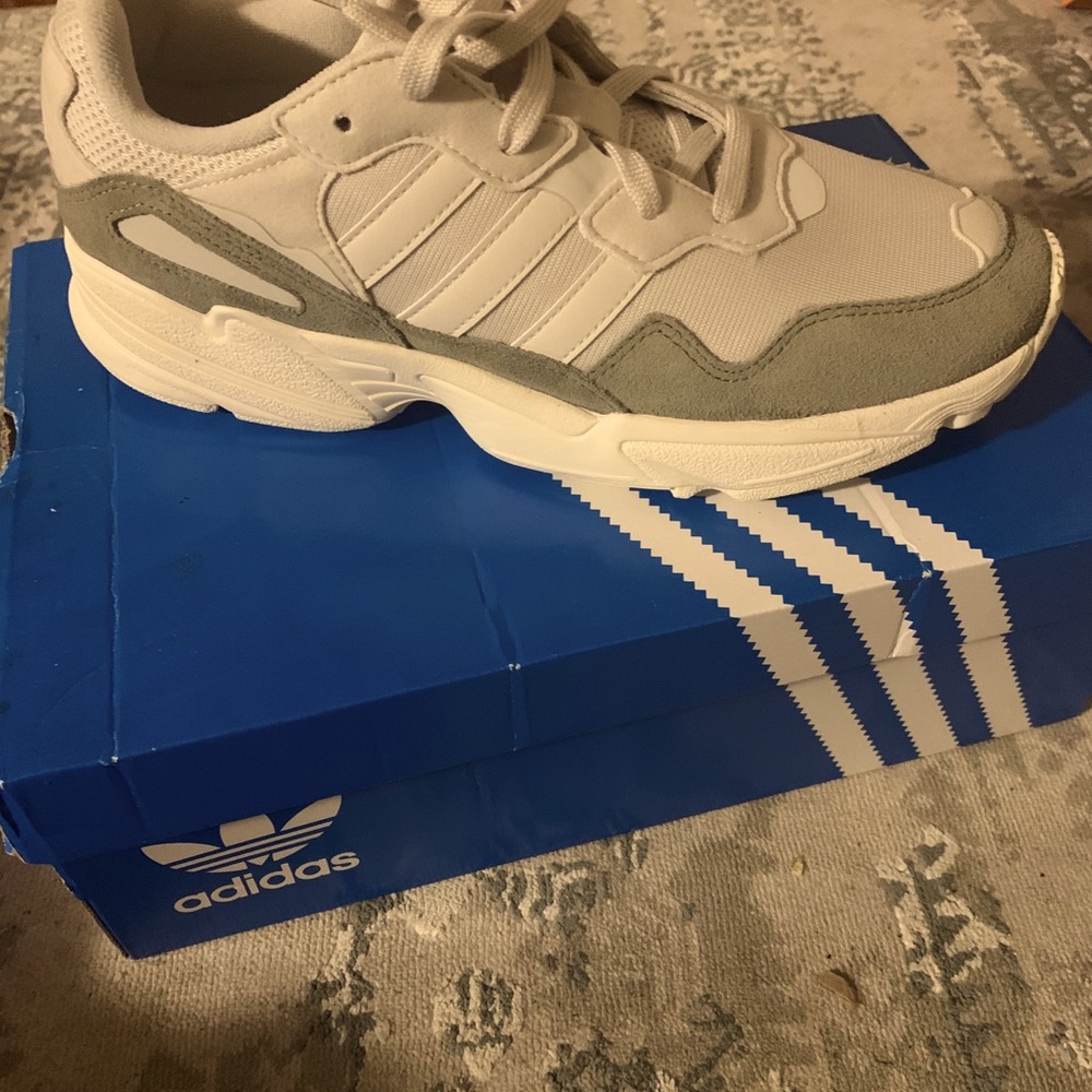 Adidas YUNG-96